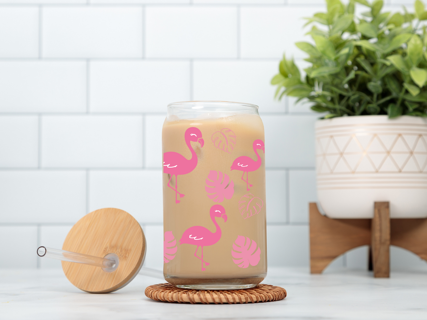 Pink Flamingo 16oz Glass Cup