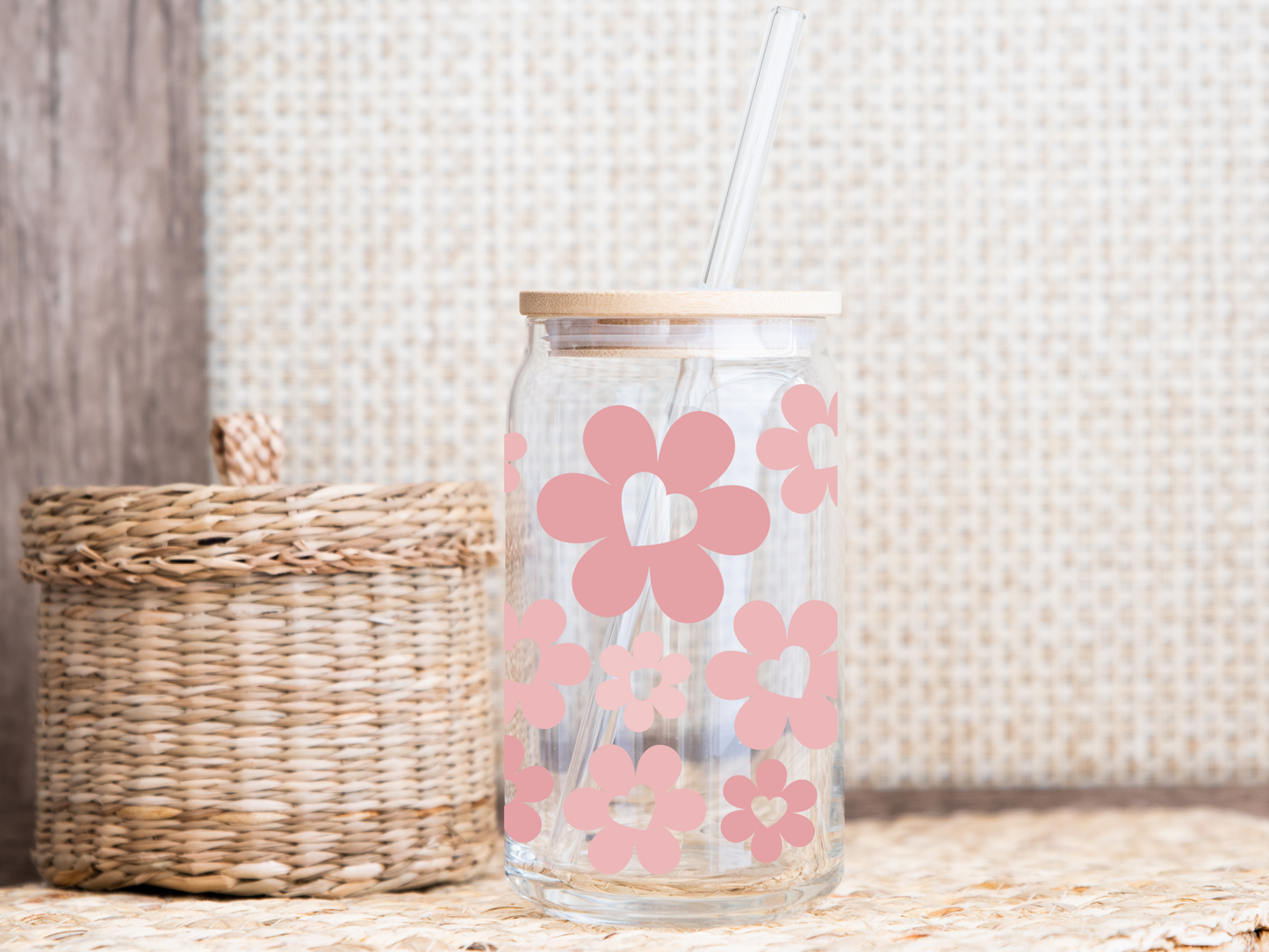 Pink Flowers w/Heart Centers 16oz Glass Cup