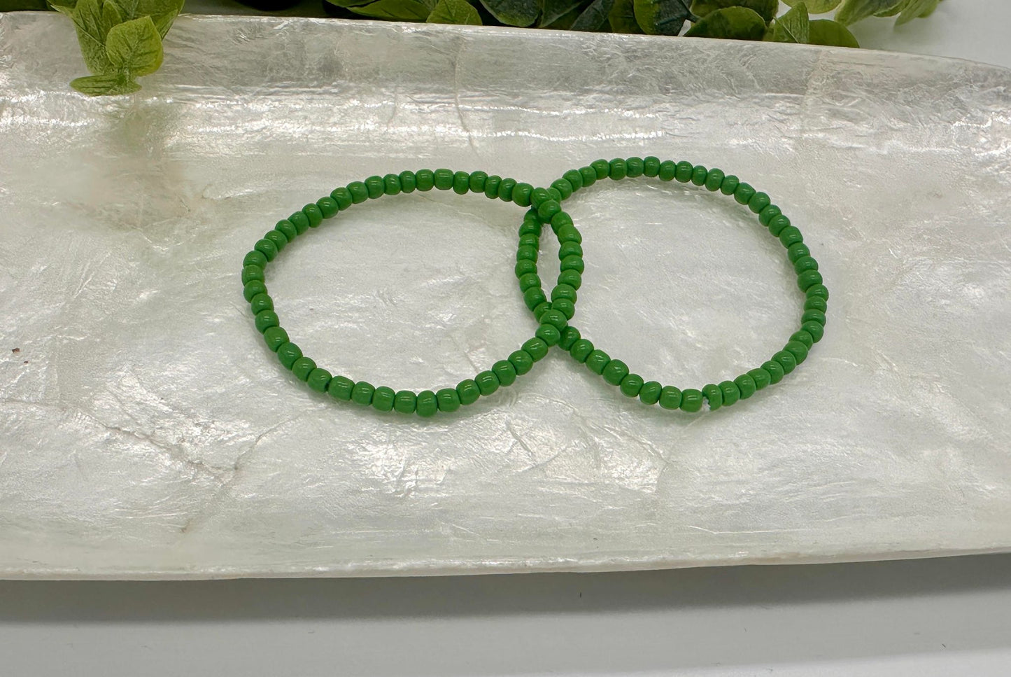 Medium Green Seed Bead Stretch Bracelet