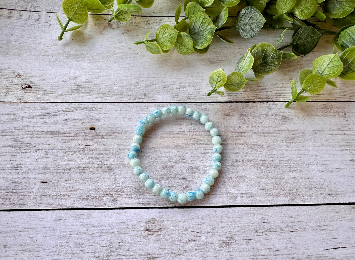 Blue & White Crackle Stretch Bracelet