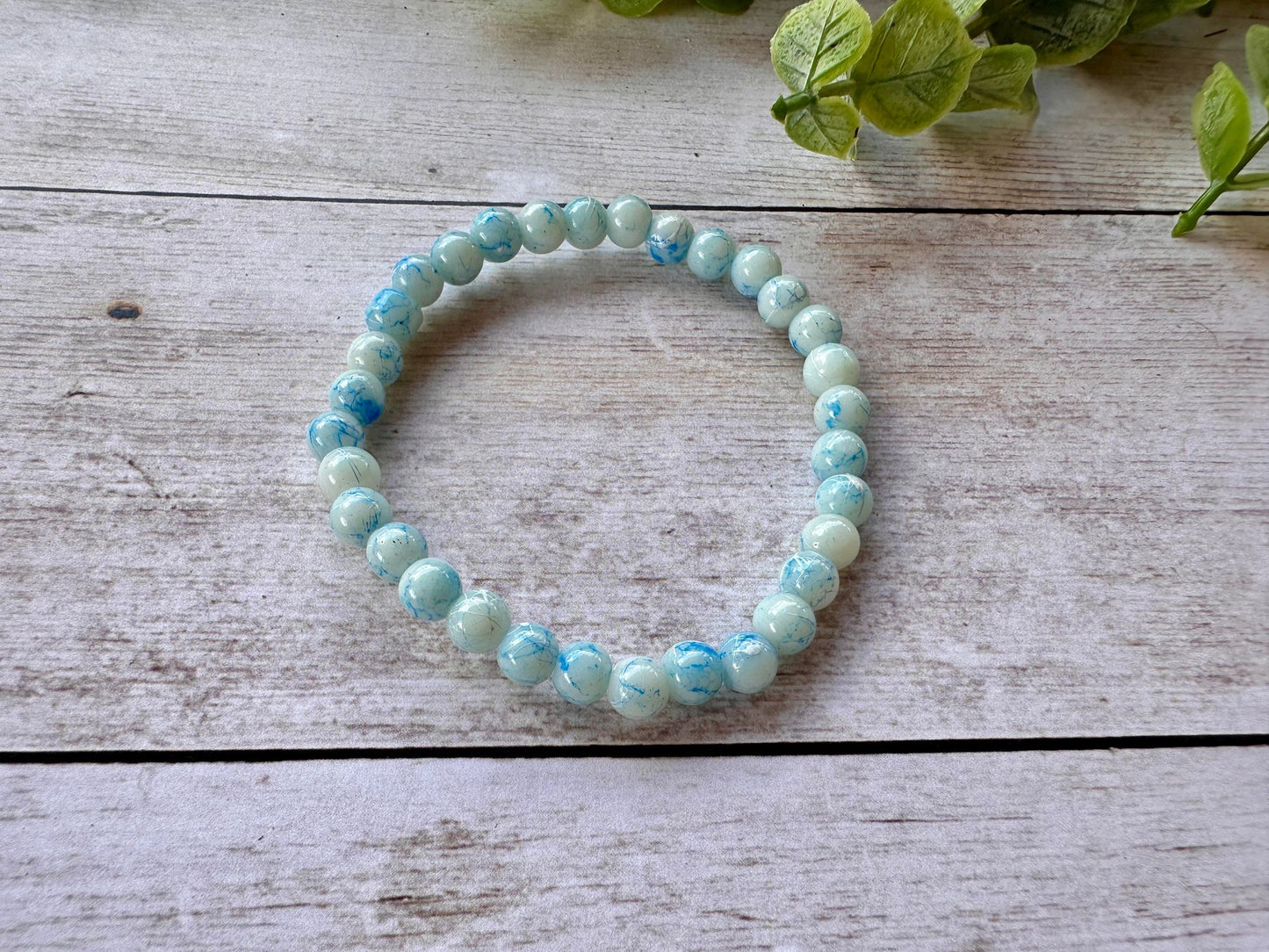 Blue & White Crackle Stretch Bracelet