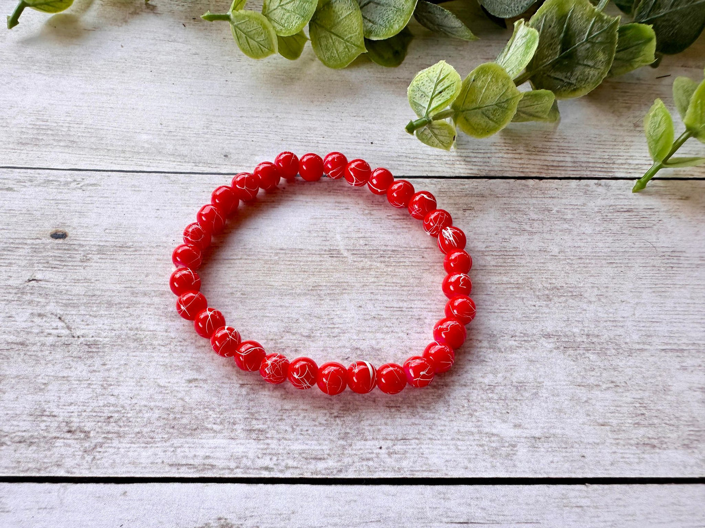 Red & White Crackle Stretch Bracelet