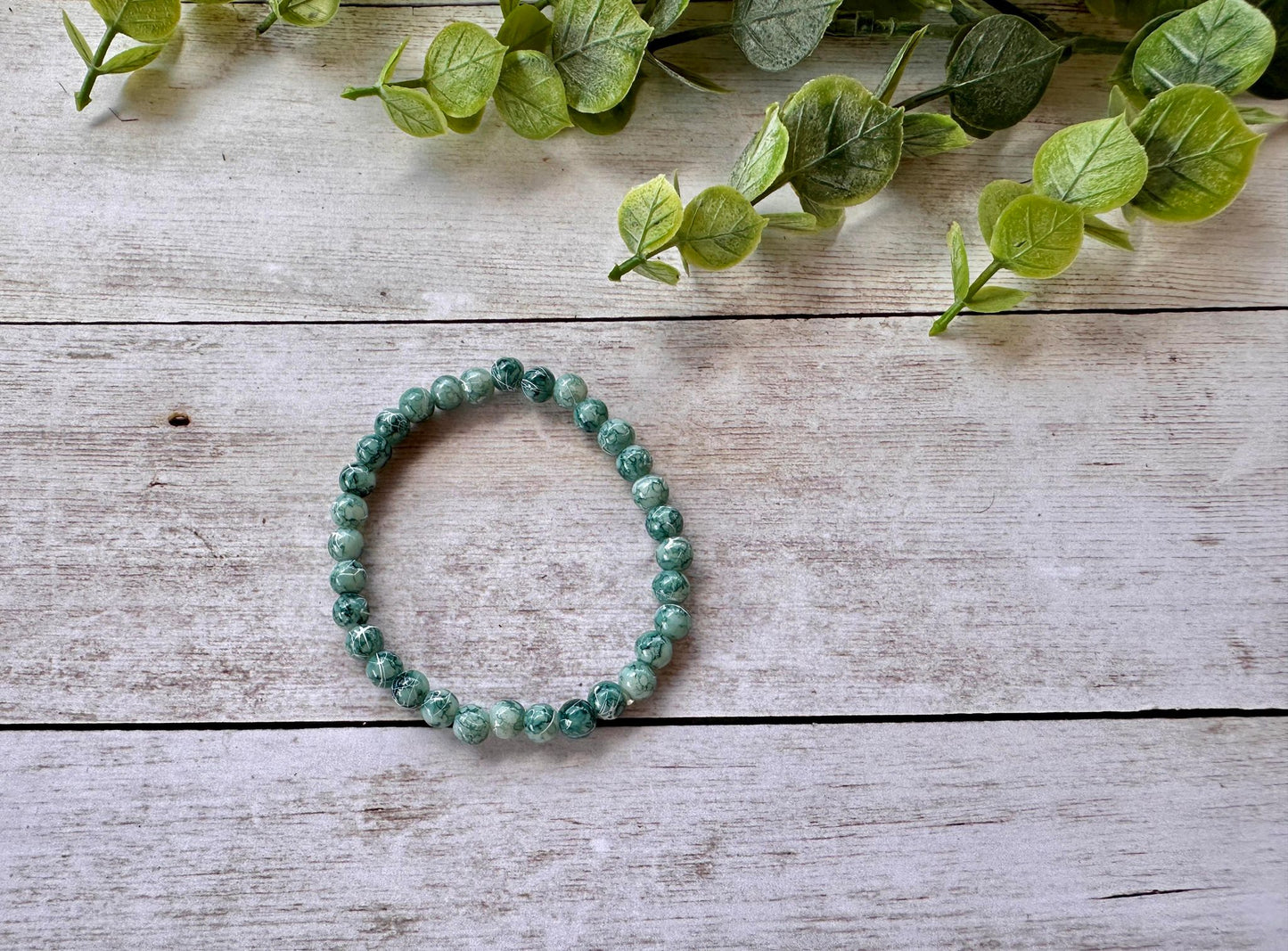 Dark Green & White Crackle Stretch Bracelet